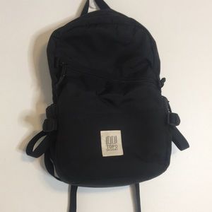 Topo Designs Backpack. Black.